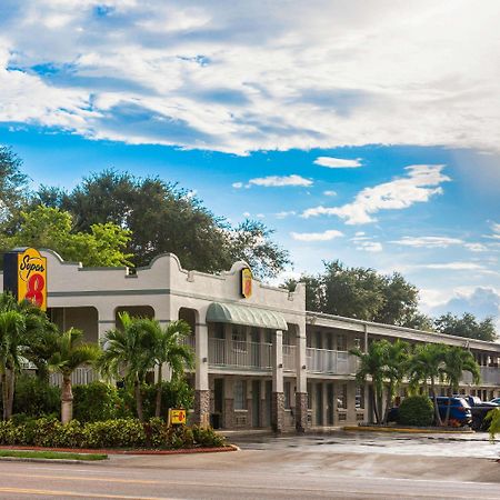 Мотель Super 8 By Wyndham Bradenton Sarasota Area Екстер'єр фото