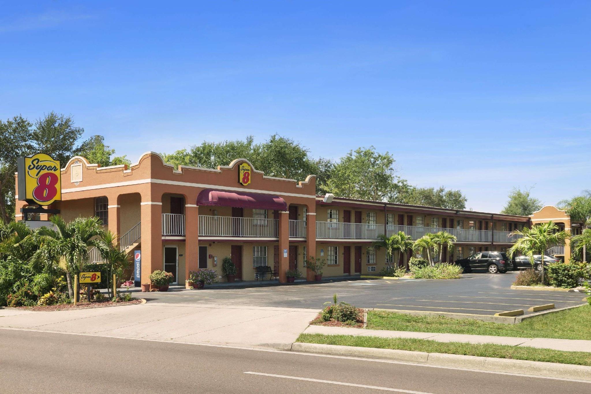Мотель Super 8 By Wyndham Bradenton Sarasota Area Екстер'єр фото